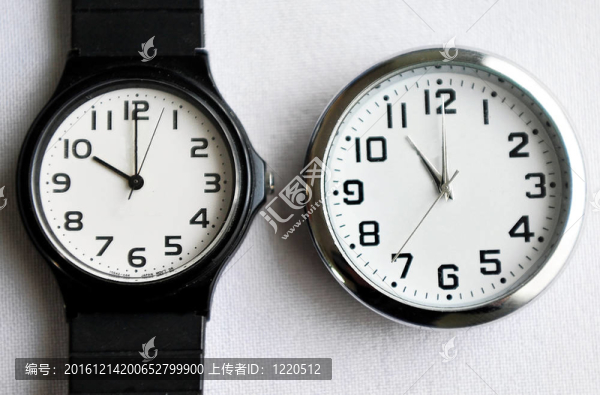 日光節(jié)約時間（DST）