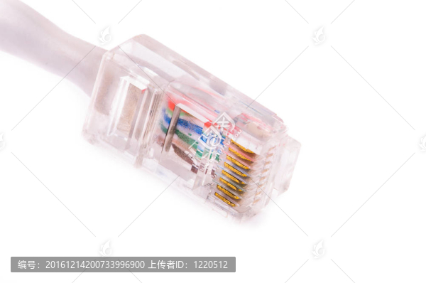 電纜上的電子連接器