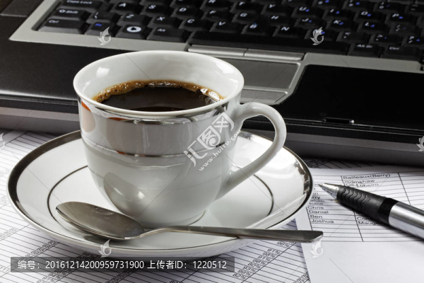 喝咖啡休息