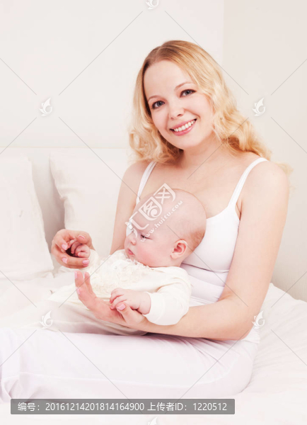 母親和嬰兒