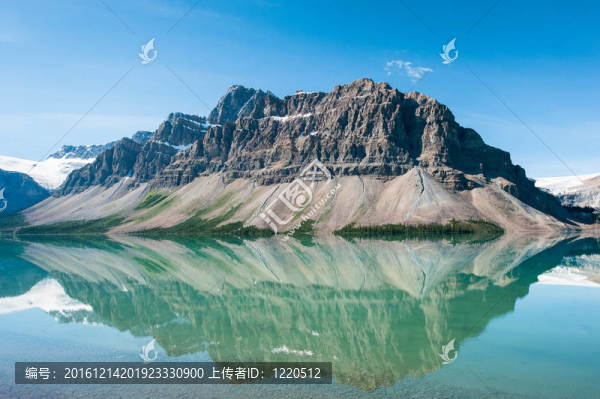 弓湖心島