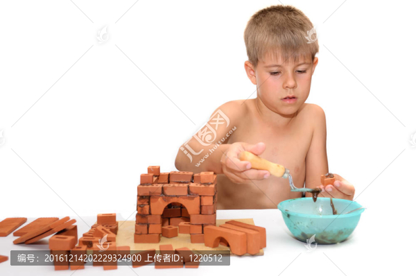 小孩蓋小房子做什么？？磚