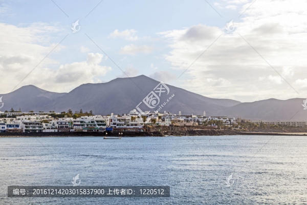 風(fēng)景在普拉亞布蘭卡長(zhǎng)廊；蘭薩羅特島海
