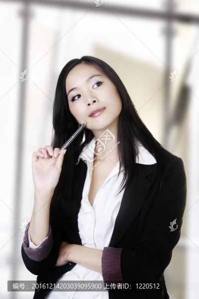 年輕的中國女人