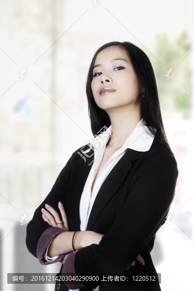 年輕的中國女人