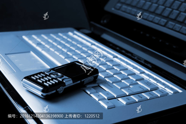 筆記本電腦和手機