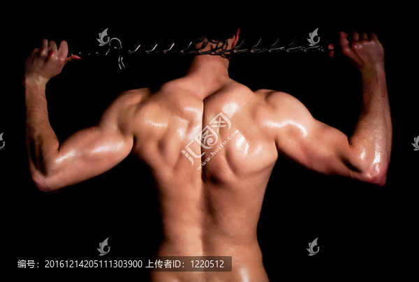 肌肉發(fā)達(dá)的男人