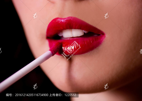 女性唇彩