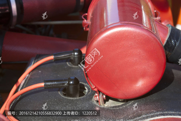 調(diào)整汽車引擎