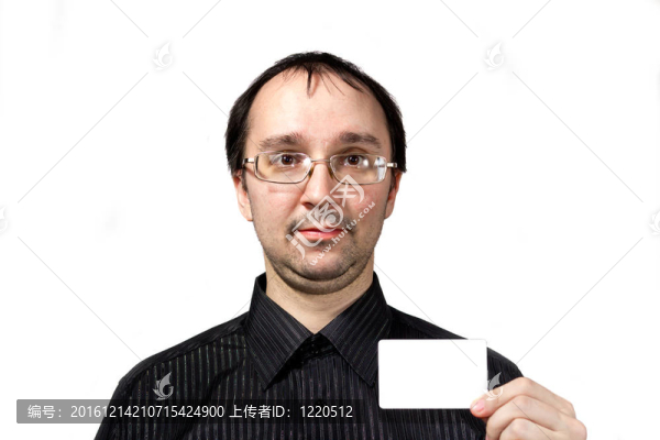 與黑色襯衫堅(jiān)實(shí)的男人的名片