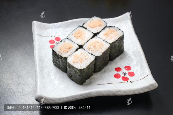 吞拿魚(yú)小卷