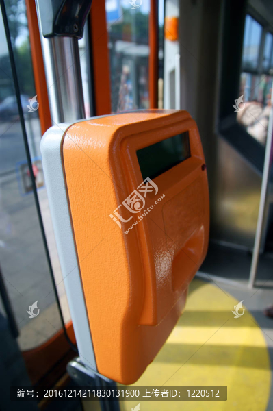 驗(yàn)證機(jī)在有軌電車；電車；電車；電車；