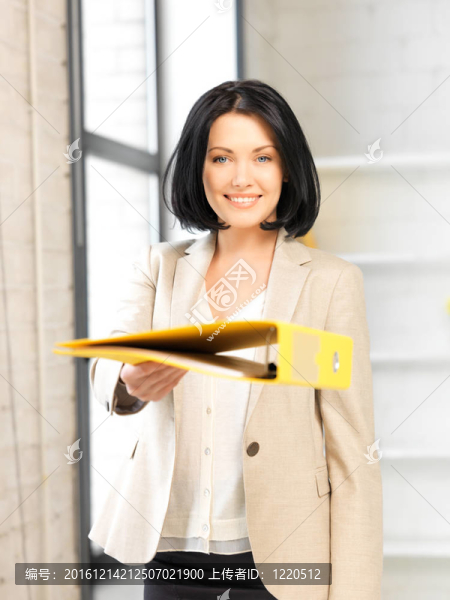 女人的文件夾
