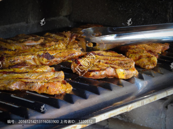 肉類在燒烤