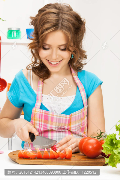 廚房里的美女