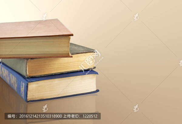 一摞舊書