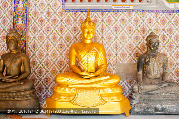 金佛像