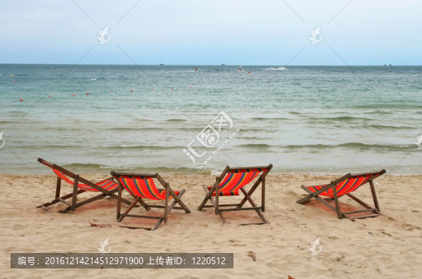 在泰國(guó)的蘇梅島夏季沙灘椅