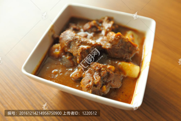 咖喱；印度菜
