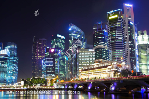 新加坡夜晚的城市
