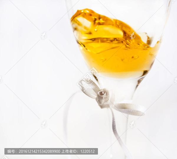 愛的酒杯