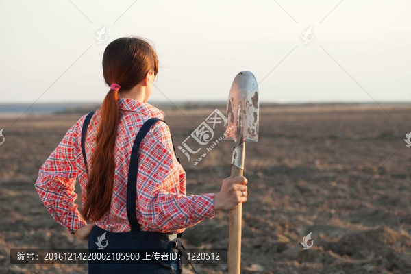 田野女農(nóng)民