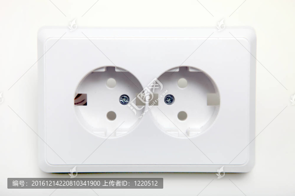 雙電源插座
