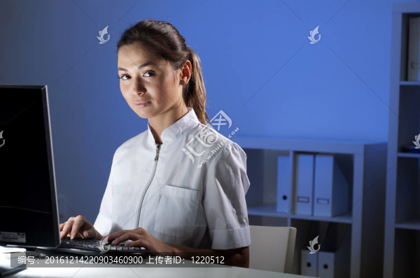 夜間辦公室工作