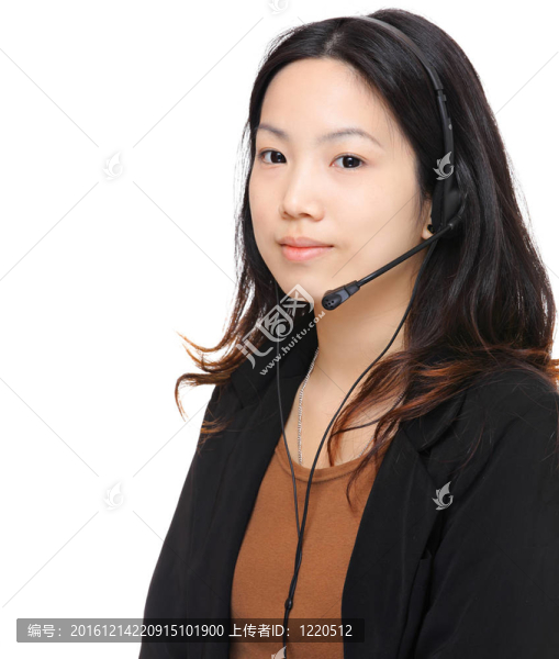 戴耳機(jī)的年輕女人