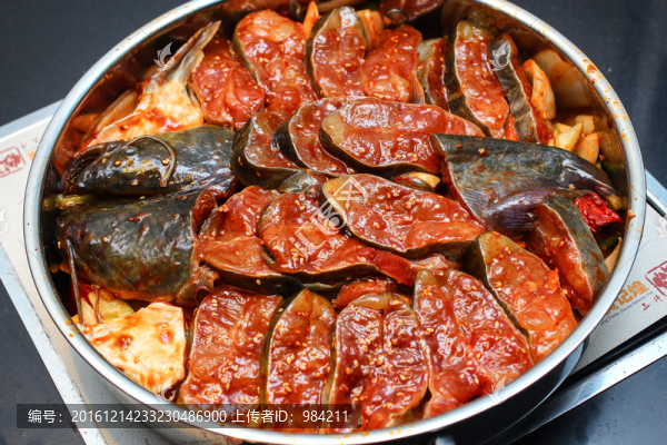 鯰魚燜鍋