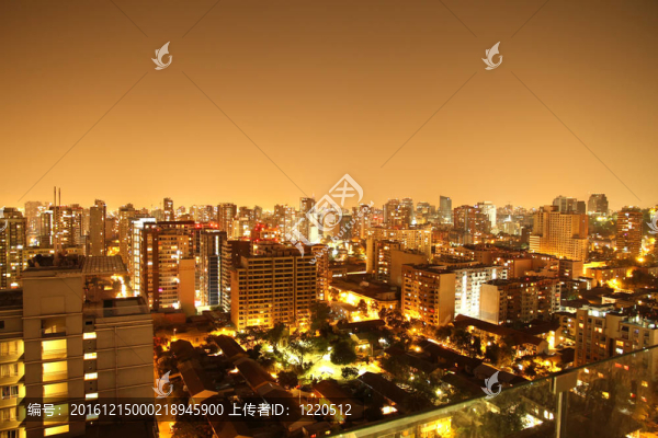 夜間的圣地亞哥全景