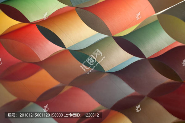 彎曲；彩色頁紙的鏡面反射