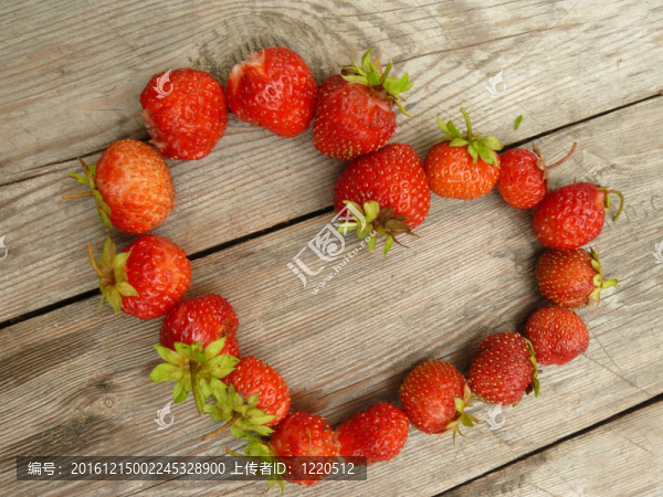 Juicy,strawberry的心