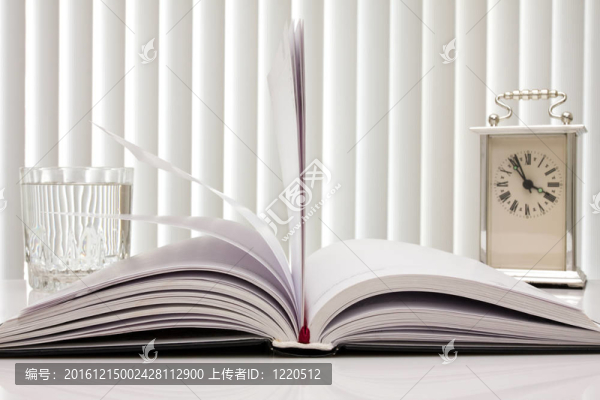 書；鐘和水