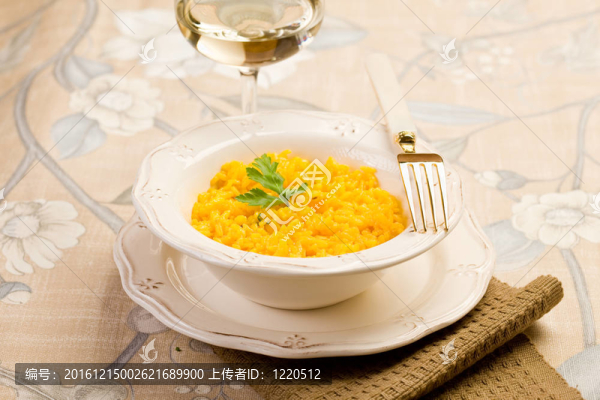 藏紅花燴飯