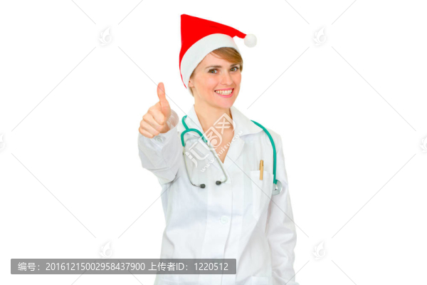 微笑的醫(yī)學(xué)女醫(yī)生在Santa帽子豎起大拇指