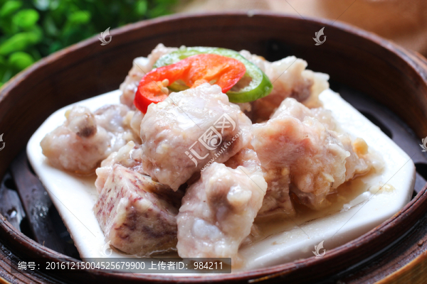 廣式點心,芋頭蒸排骨