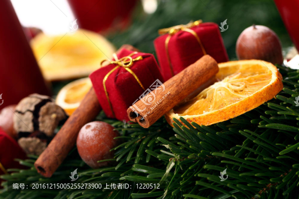 圣誕花環(huán)