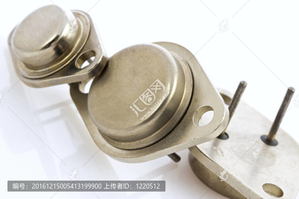 幾個(gè)強(qiáng)大的集成穩(wěn)壓器5V和12V