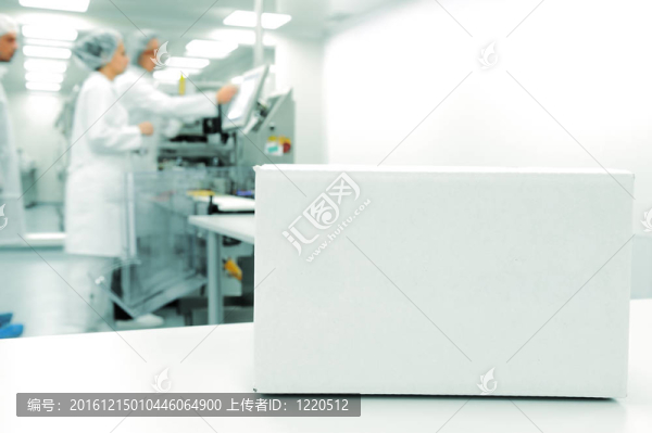 現(xiàn)代工廠自動(dòng)化生產(chǎn)線的白盒，后臺(tái)工作人員