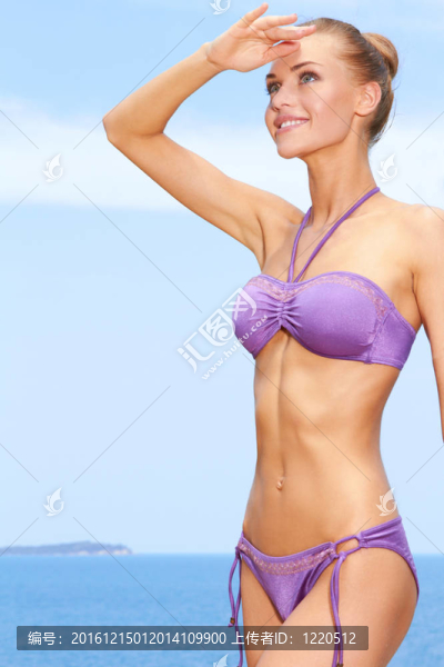 海灘上的女人