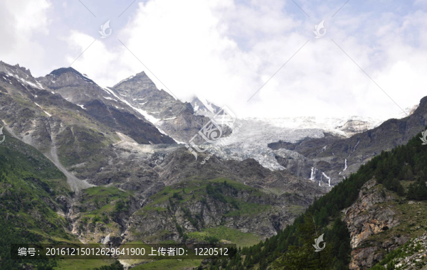 山脈