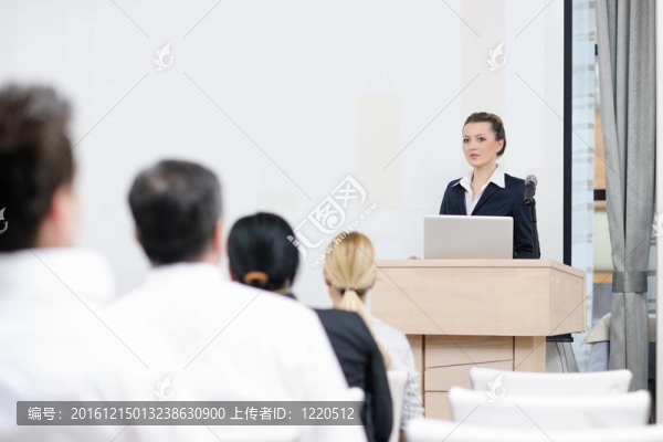 商務(wù)女性演示