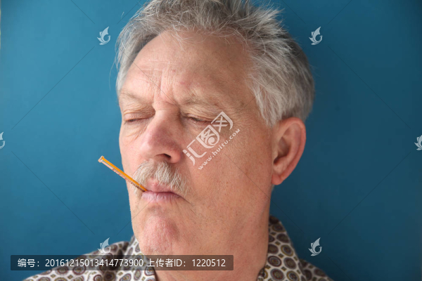發(fā)燒的人用溫度計(jì)