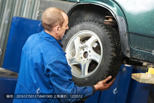 機械安裝服務(wù)站車輪