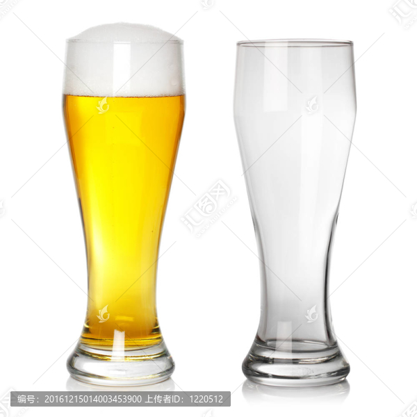 滿空啤酒杯