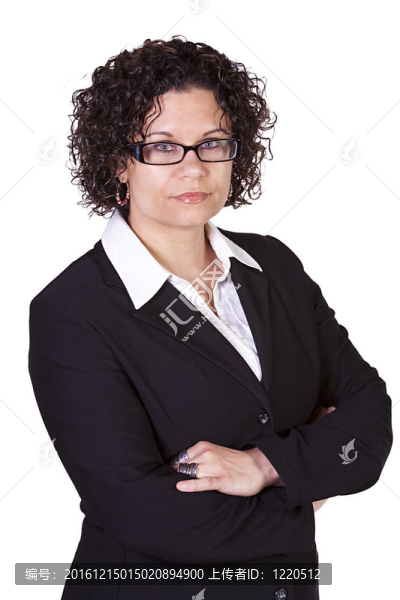 可愛的女商人，她雙臂交叉