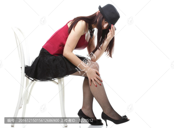 在紅色的緊身衣椅白孤立女人跳舞女郎