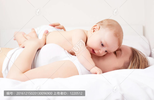 母親和嬰兒
