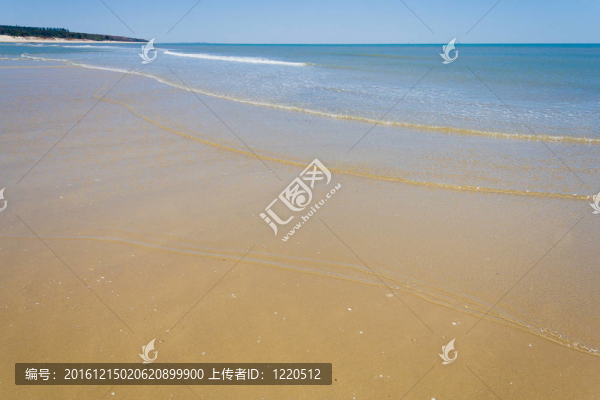 退潮的沙灘